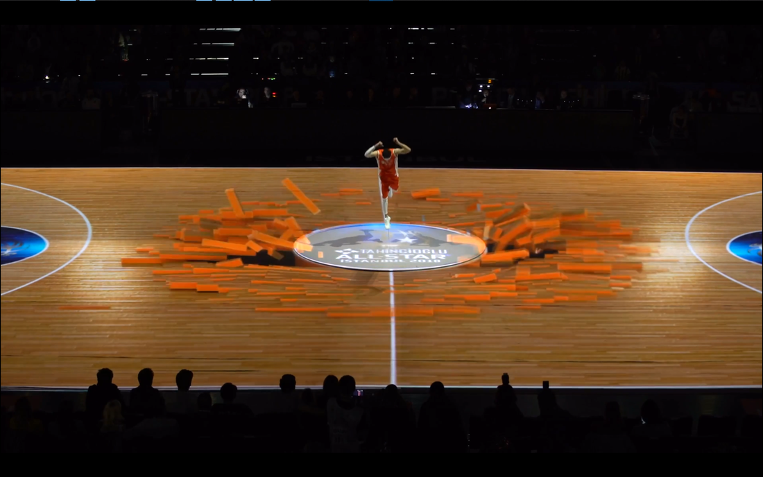 The Evolution of Projection Mapping in Arenas: From Short-Term Rentals to Permanent Solutions with Luxedo